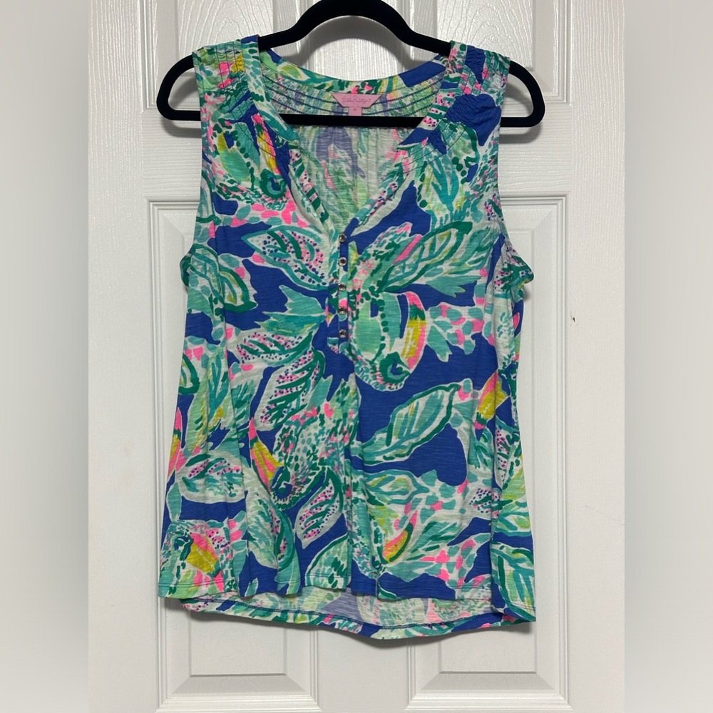 Lilly Pulitzer Essie top